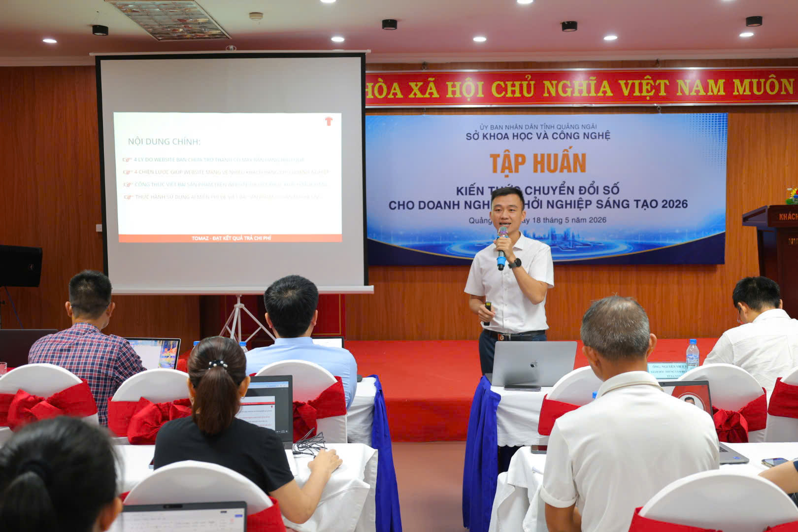 CEO Phan Tấn Thành Chia Sẻ Chiến Lược Bứt Phá Doanh Thu Tại Lớp Tập Huấn Chuyển Đổi Số Tỉnh Quảng Ngãi 2026